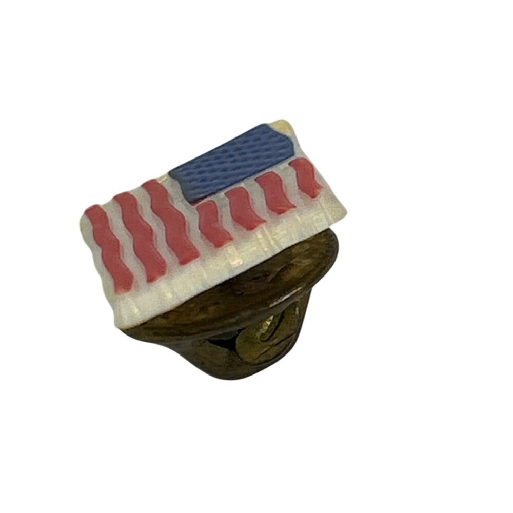 Vintage American Flag Plastic Lapel Pin Clutch Back Raised Design Retro - Picture 2 of 6